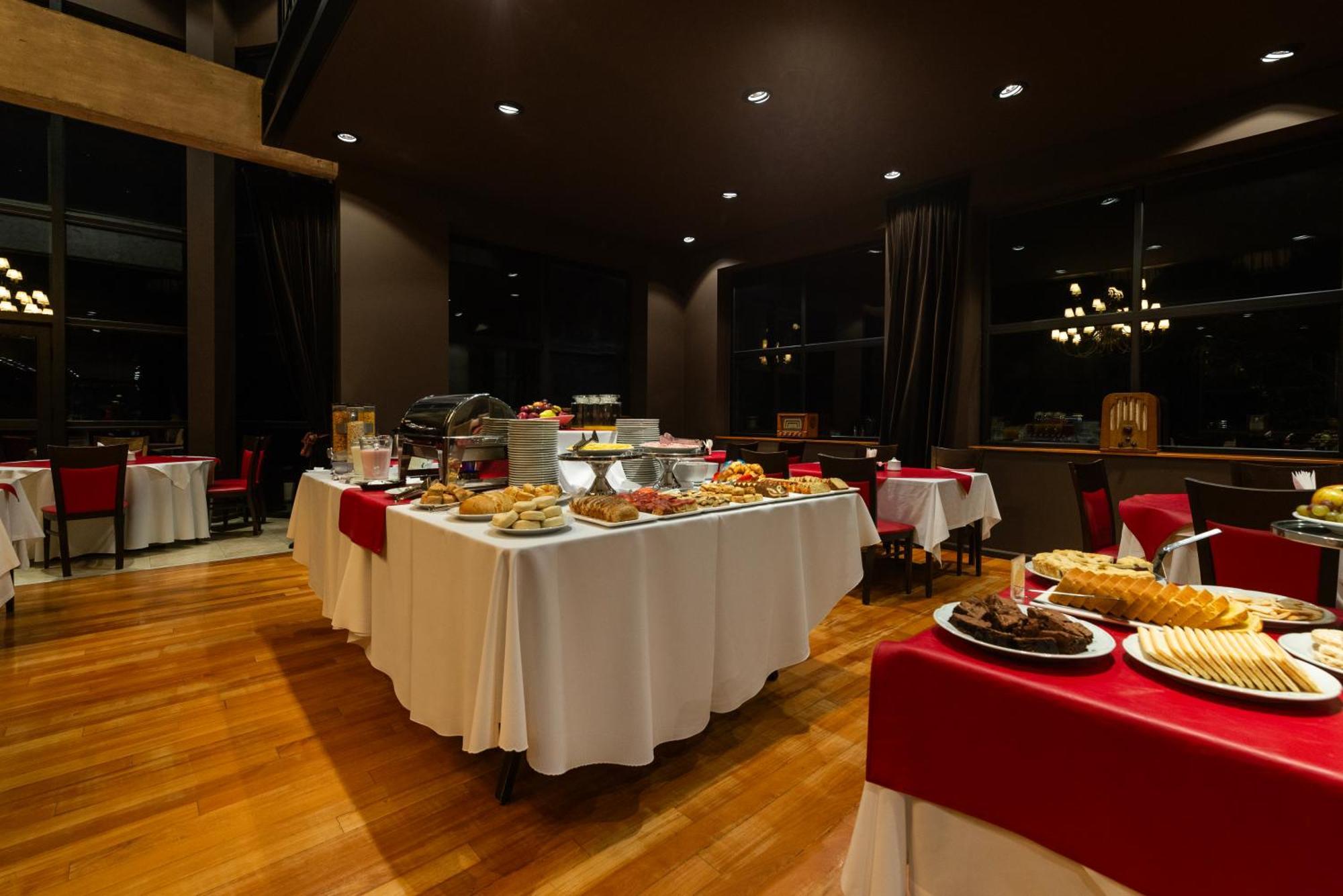 Howard Johnson Plaza Jujuy San Salvador de Jujuy Dış mekan fotoğraf